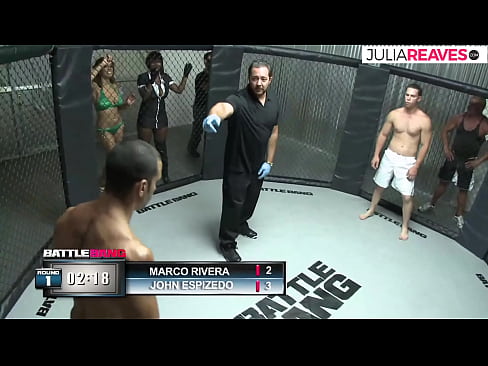❤️ Bidh Ultimate Fighter a’ fucks nighean àireamh dìreach às deidh sabaid san fhàinne ☑ Bhidio fucking leinn